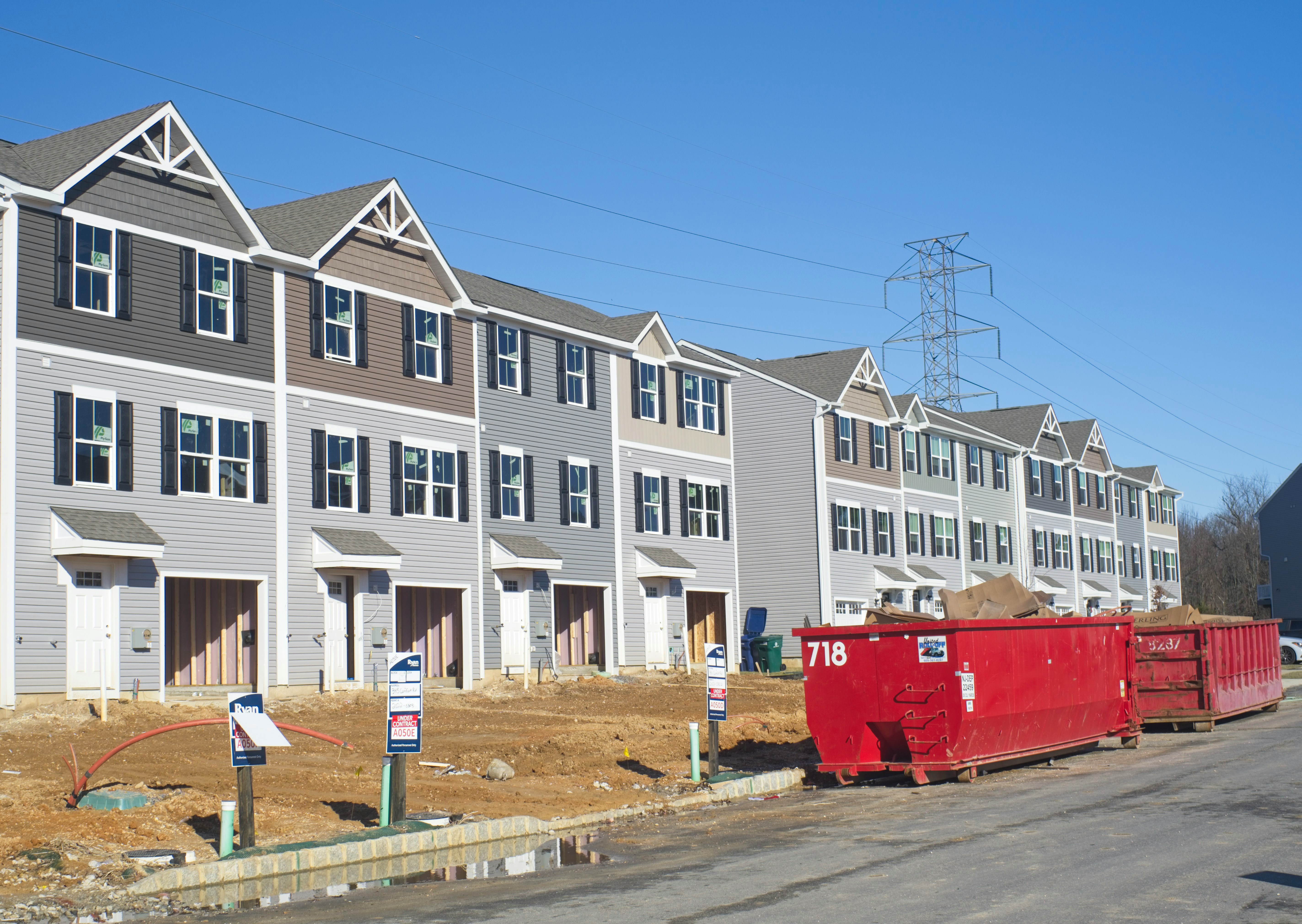 New build homes on a street in Flat Bush, East Auckland