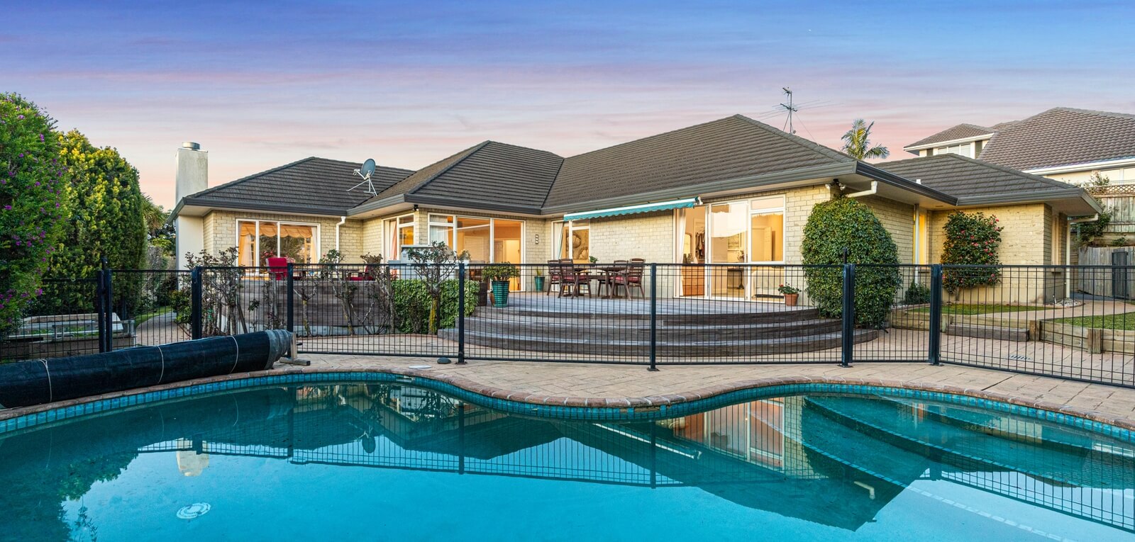 47 Anaheim Boulevard